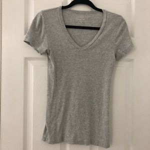 J crew short sleeve perfect fit v neck tee medium